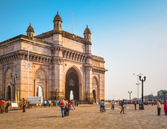 Discover India’s Hidden Gems: From Ladakh’s Peaks to Kerala’s Backwaters